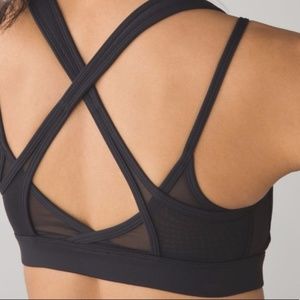 Lululemon Get Down Black Mesh Sports Bra - size 6